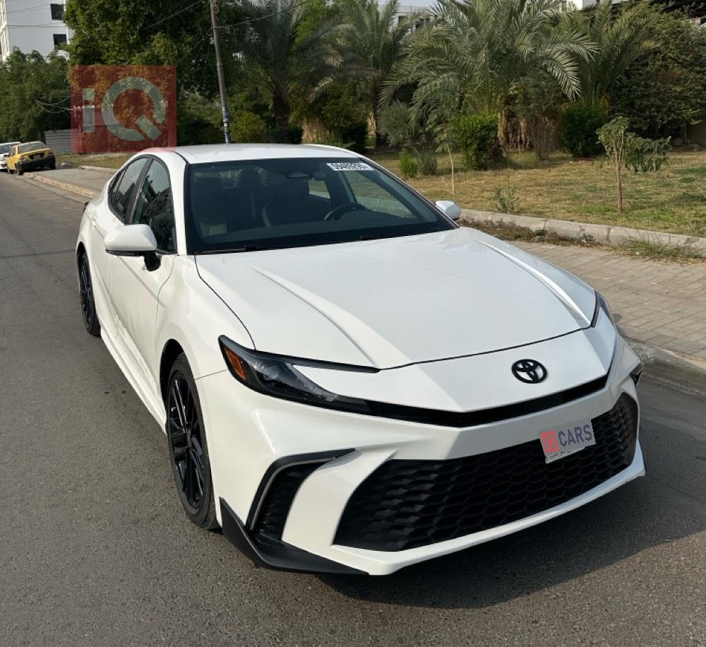 تۆیۆتا کامری